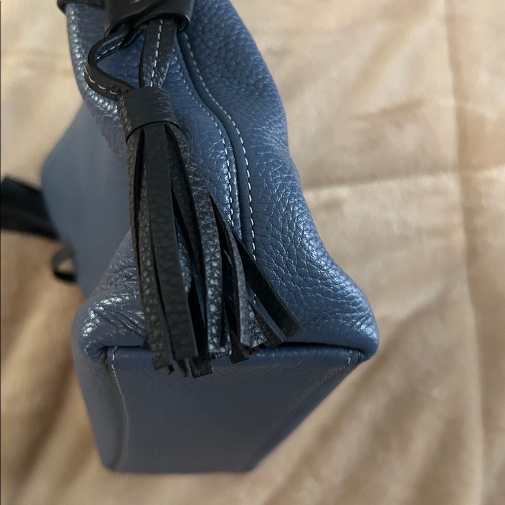 Coach small blue tote, like NEW - Picture 5 of 10